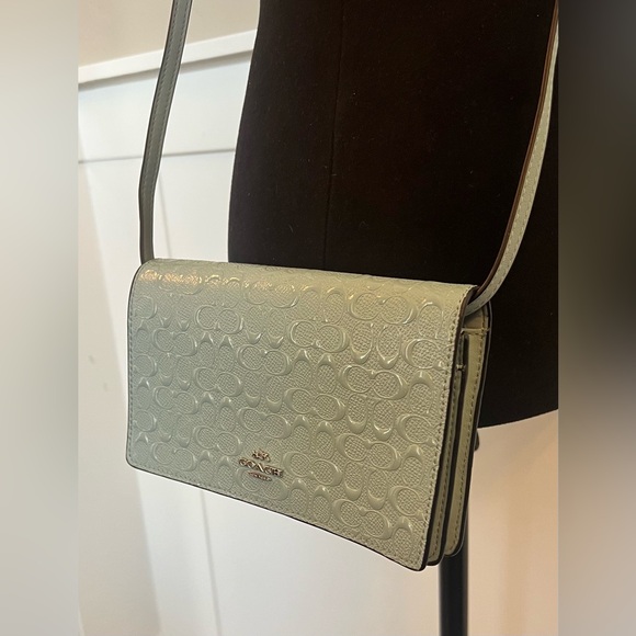 Sold - Picture 2 of 6